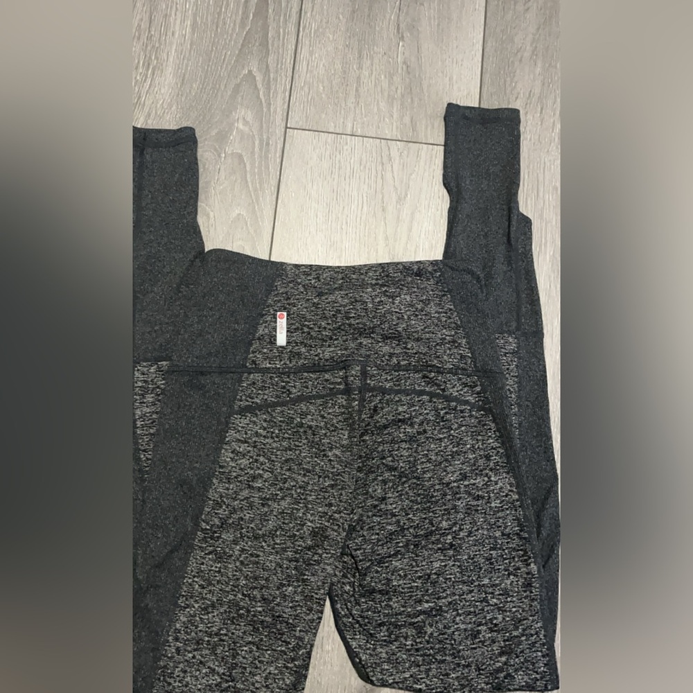 Zella Leggings Full Length Size XS High Rise Heather Gray Cut Out Accent EUC